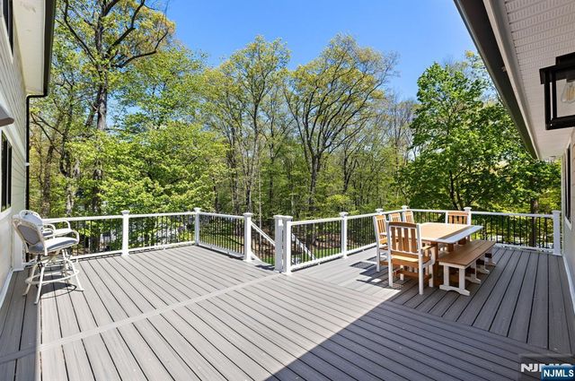 315 Freemans Lane, Franklin Lakes, NJ 07417