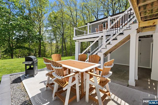 315 Freemans Lane, Franklin Lakes, NJ 07417