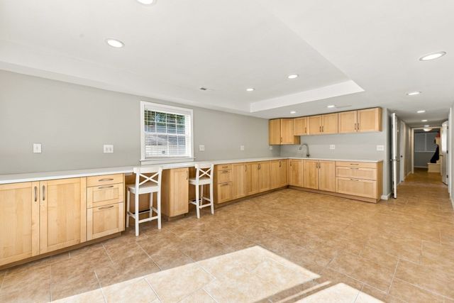20 Essex St., Wenham, MA 01984