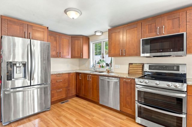 20 Essex St., Wenham, MA 01984