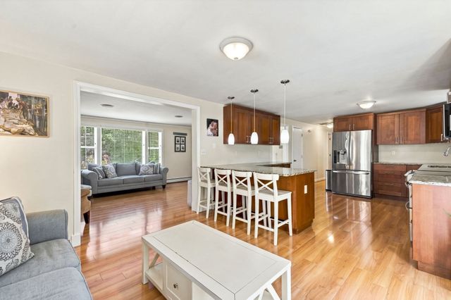 20 Essex St., Wenham, MA 01984
