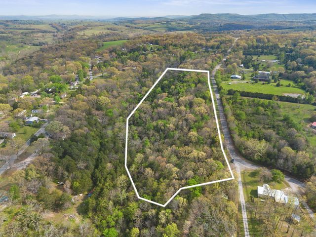 000 Farm Road 1218, Eagle Rock, MO 65641