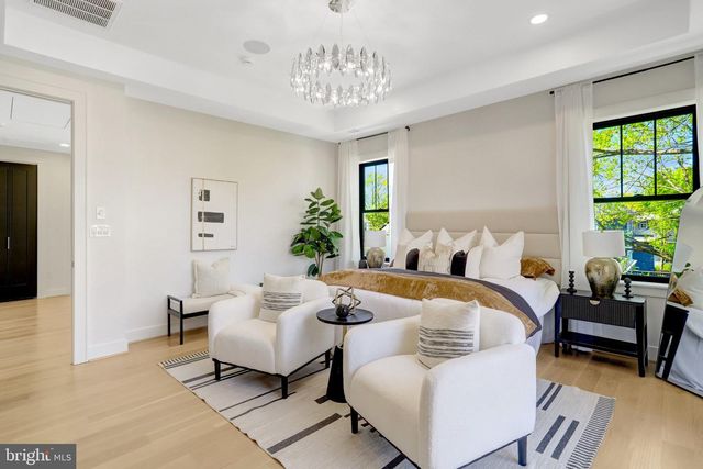 308 E RAYMOND AVE, Alexandria, VA 22301