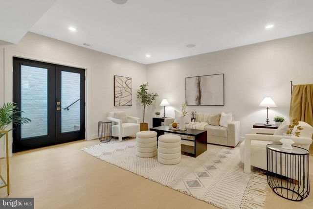 308 E RAYMOND AVE, Alexandria, VA 22301