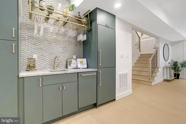 308 E RAYMOND AVE, Alexandria, VA 22301