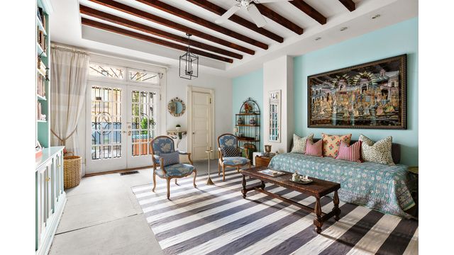 321 W 77TH Street, New York City, NY 10024