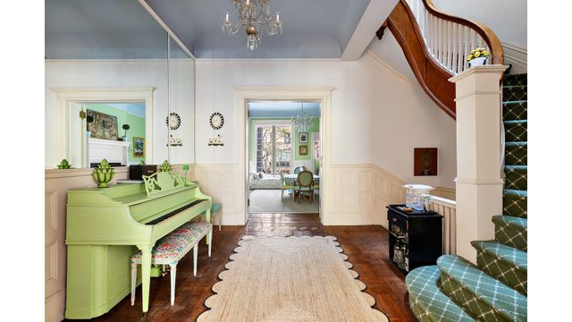 321 W 77TH Street, New York City, NY 10024