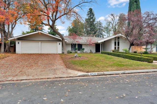 2740 W San Madele Avenue, Fresno, CA 93711
