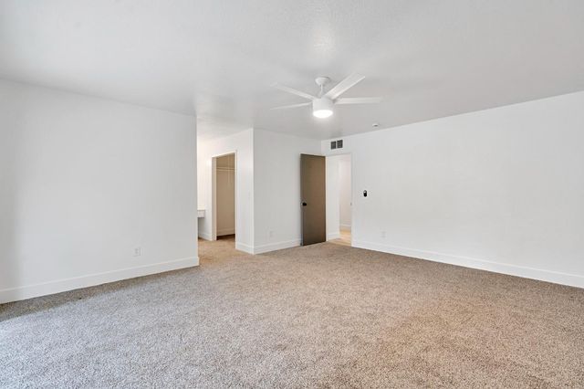 2740 W San Madele Avenue, Fresno, CA 93711