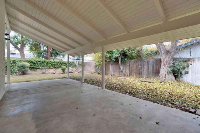 2740 W San Madele Avenue, Fresno, CA 93711