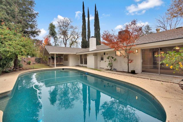 2740 W San Madele Avenue, Fresno, CA 93711