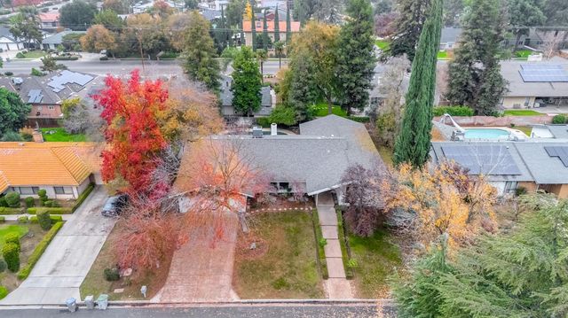 2740 W San Madele Avenue, Fresno, CA 93711