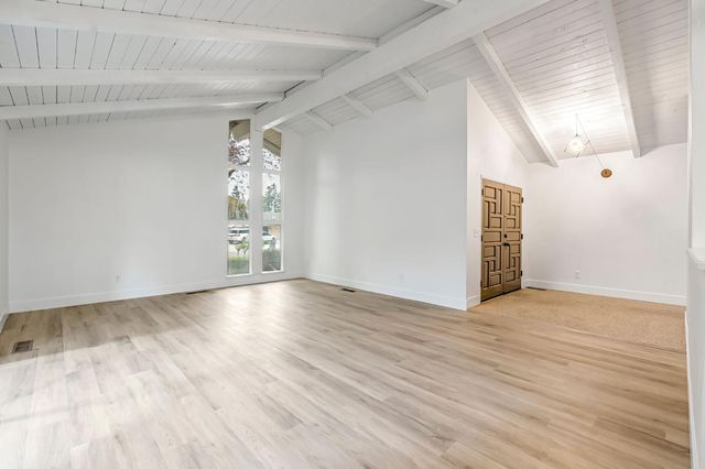 2740 W San Madele Avenue, Fresno, CA 93711