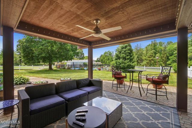 1910 S Holland Sylvania Road, Maumee, OH 43537