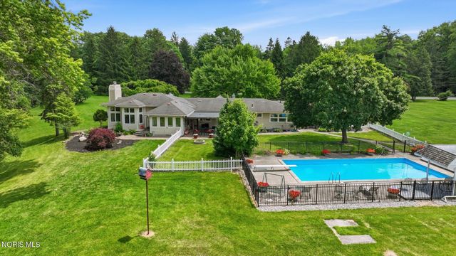 1910 S Holland Sylvania Road, Maumee, OH 43537