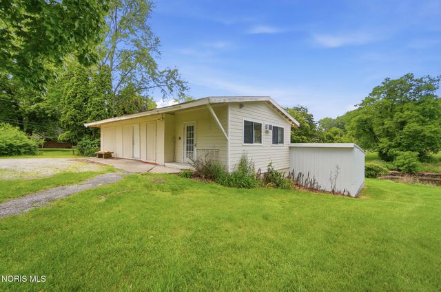 1910 S Holland Sylvania Road, Maumee, OH 43537