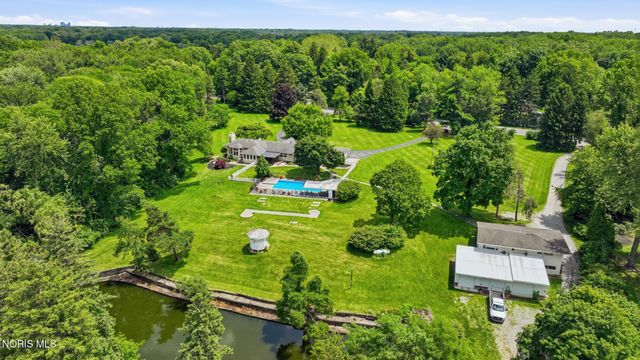 1910 S Holland Sylvania Road, Maumee, OH 43537