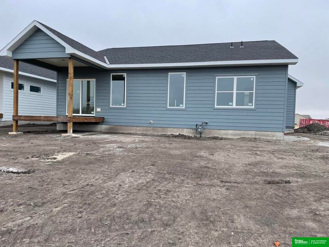 465 Thornbird Drive, Fremont, NE 68025