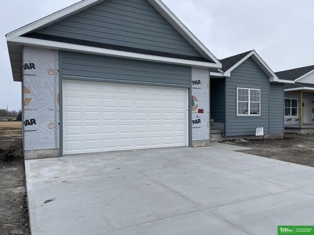 465 Thornbird Drive, Fremont, NE 68025