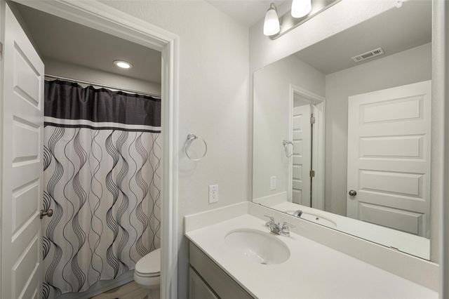 108 Drifter LN, Jarrell, TX 76537