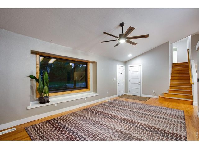 422 Hillsboro Ct N, Fort Collins, CO 80525
