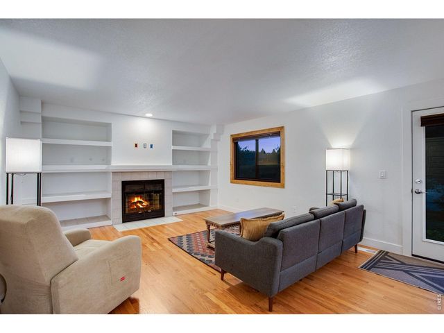 422 Hillsboro Ct N, Fort Collins, CO 80525