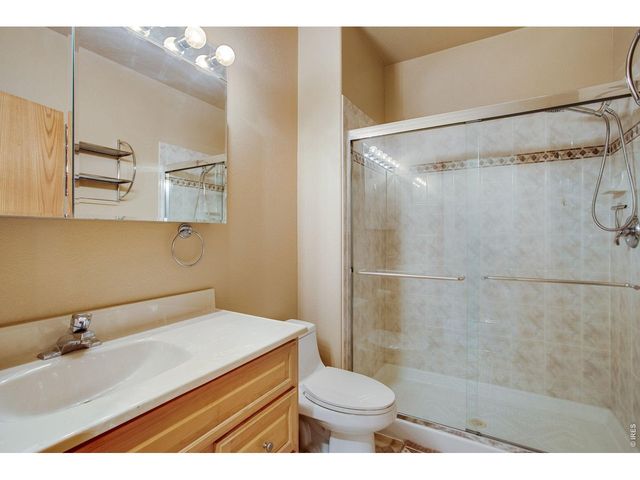 422 Hillsboro Ct N, Fort Collins, CO 80525