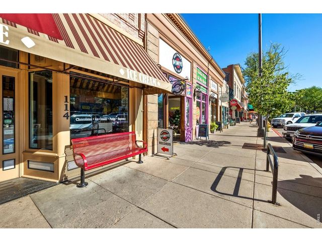 422 Hillsboro Ct N, Fort Collins, CO 80525