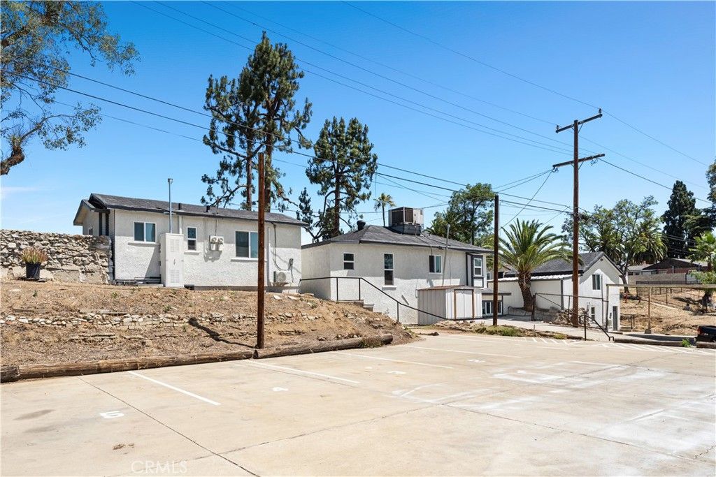 Image 8 of property listing at 1406 Prospect, Pomona, CA 91766