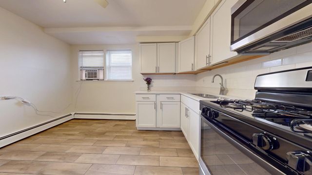2402 N 76 Court G, Elmwood Park, IL 60707