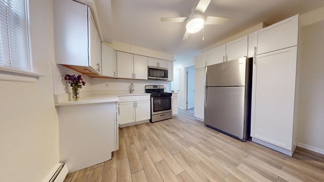 2402 N 76 Court G, Elmwood Park, IL 60707