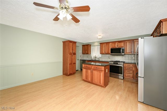 6185 Yorktown Drive, Parma, OH 44134