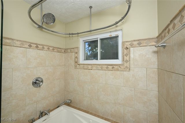 6185 Yorktown Drive, Parma, OH 44134