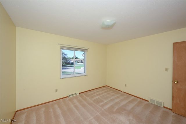 6185 Yorktown Drive, Parma, OH 44134