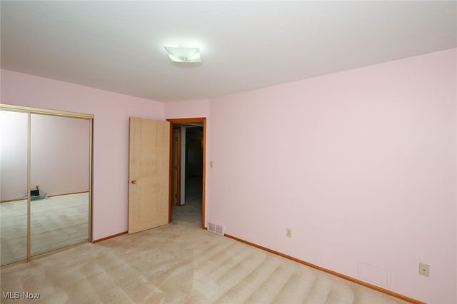 6185 Yorktown Drive, Parma, OH 44134