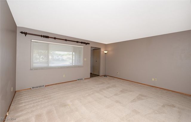 6185 Yorktown Drive, Parma, OH 44134