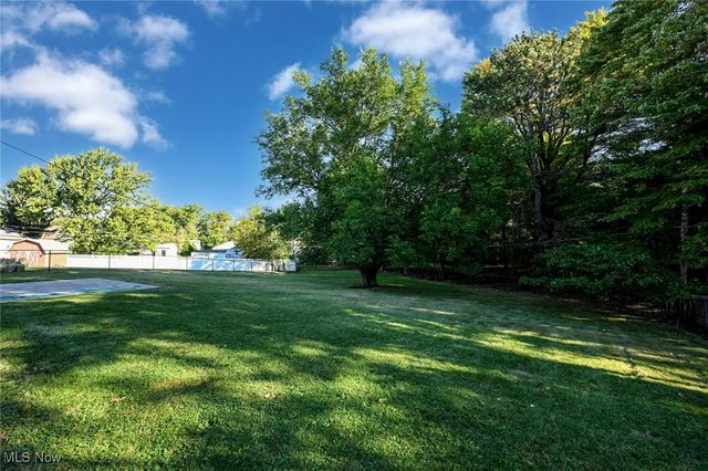 6185 Yorktown Drive, Parma, OH 44134