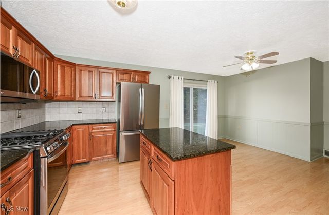 6185 Yorktown Drive, Parma, OH 44134