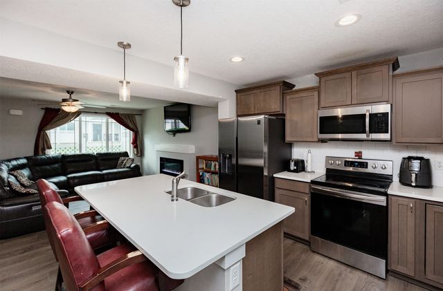 1013 NE 58th Lane, Ankeny, IA 50021