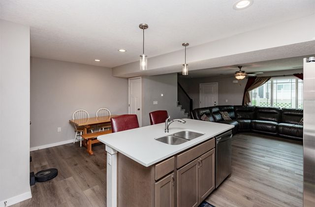 1013 NE 58th Lane, Ankeny, IA 50021