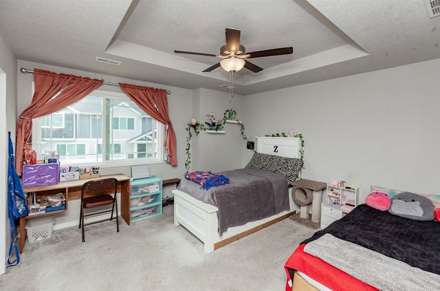 1013 NE 58th Lane, Ankeny, IA 50021