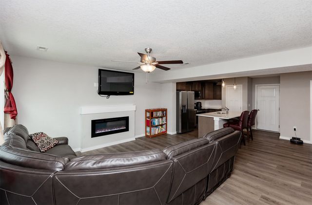 1013 NE 58th Lane, Ankeny, IA 50021