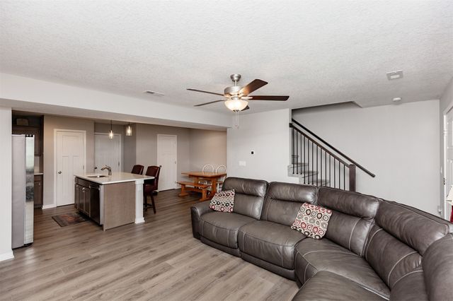 1013 NE 58th Lane, Ankeny, IA 50021