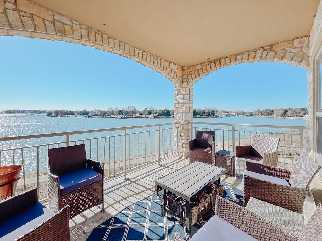 9900 Northshore Boulevard 3209, Corsicana, TX 75109