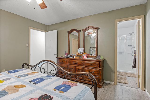 49 Indian trl, Searcy, AR 72413