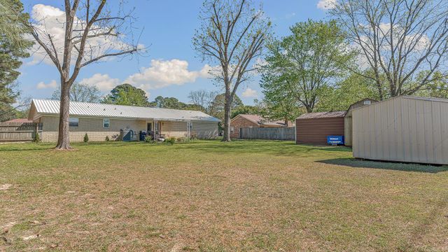 49 Indian trl, Searcy, AR 72413