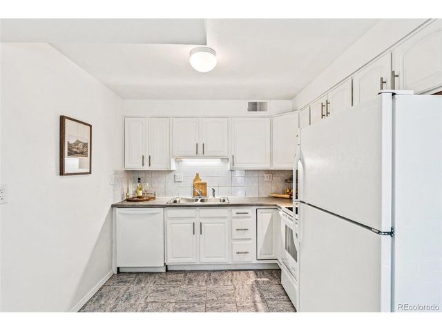 8870 W Jewell Ave 12, Lakewood, CO 80232