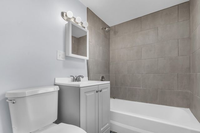 8215 Hohman Avenue, Munster, IN 46321