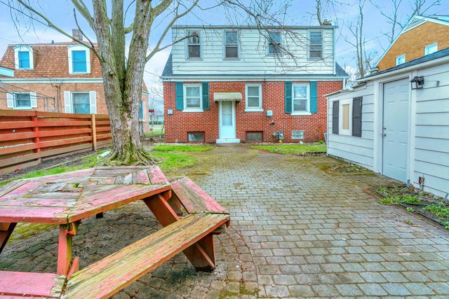 8215 Hohman Avenue, Munster, IN 46321