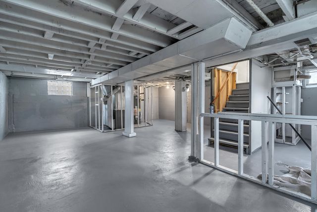 8215 Hohman Avenue, Munster, IN 46321